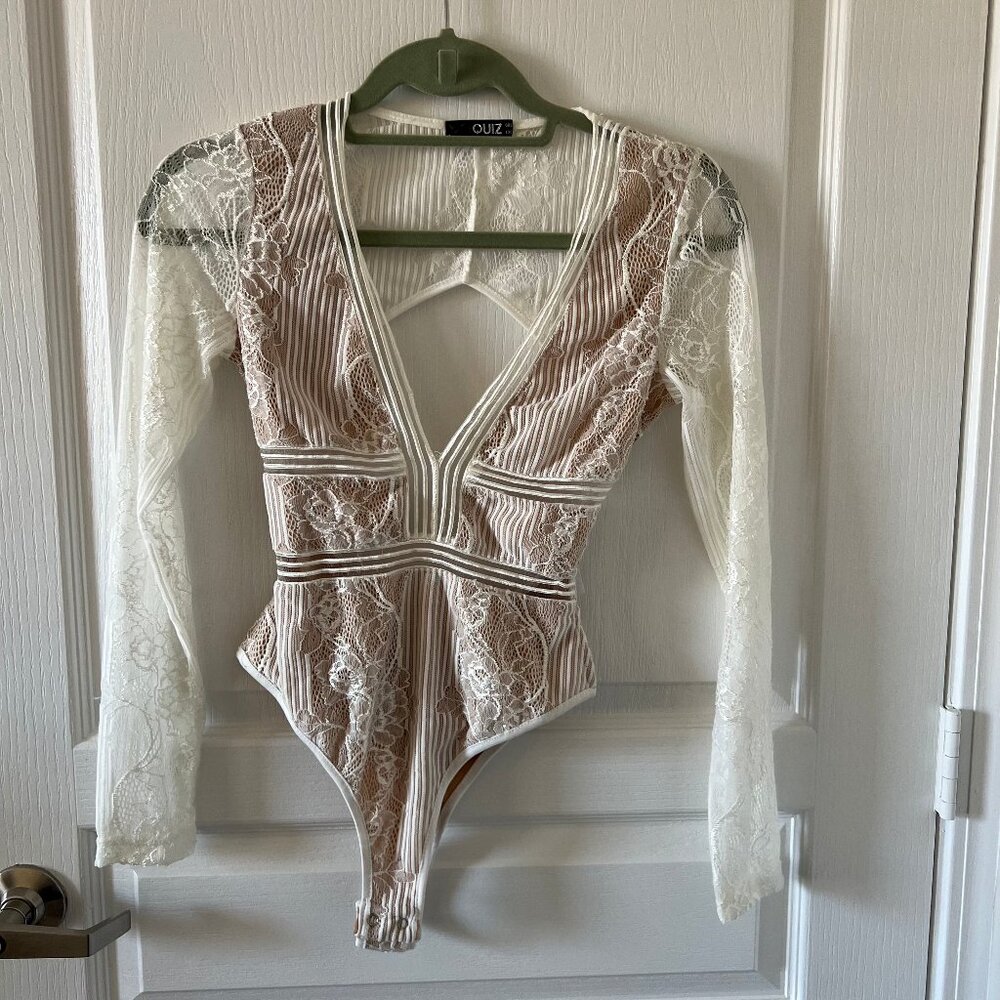 Quiz White Long-sleeved Thong Bodysuit